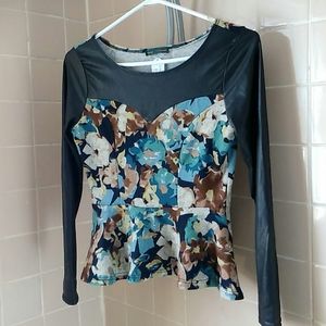 NWT Pretty Floral Top